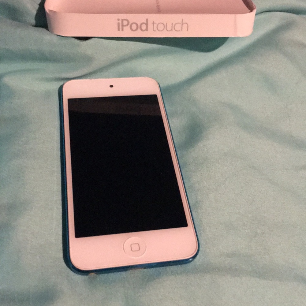 IPod touch and (3) cases